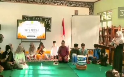 Peringati Isra Mi'raj, SMAS Muhammadiyah Sambas Gelar Kajian Ilmu dan Tausiah Inspiratif